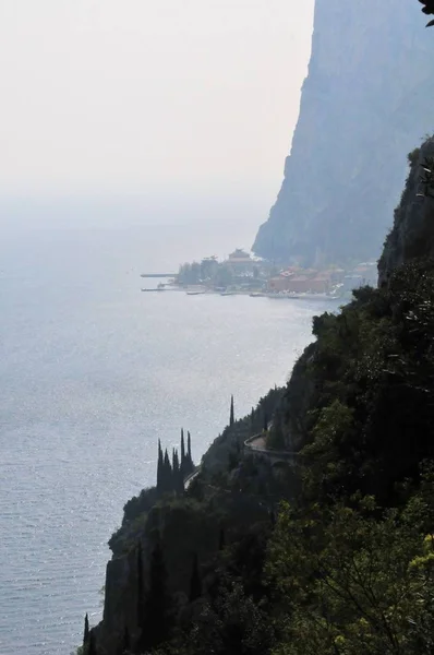 Gardasøen Landskabet Bjergene Italien Europa - Stock-foto