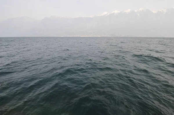 Peyzaj Talya Avrupa Nın Dağları Nın Garda Gölü — Stok fotoğraf