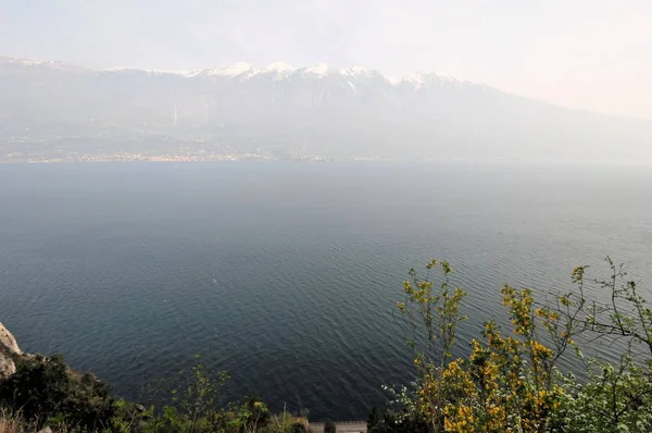 Lago Garda Paisaje Las Montañas Italia Europa —  Fotos de Stock