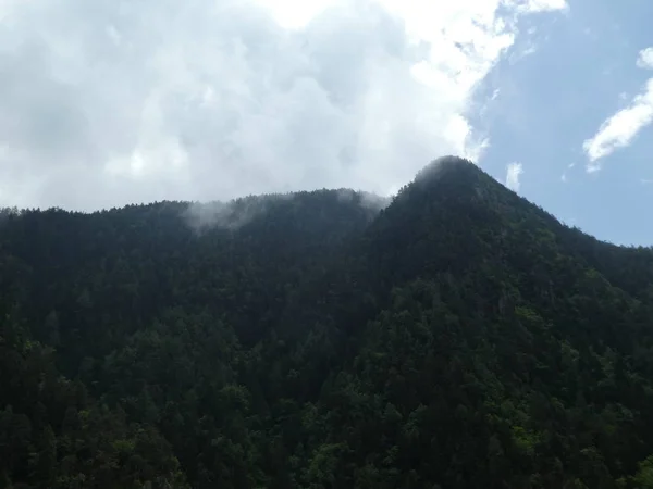 山顶岩石全景景观的高山在南蒂罗尔意大利欧洲 — 图库照片