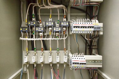 elektrik santrali, tel, otomat. elektrik kalkanı