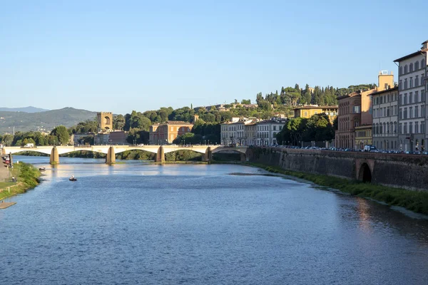 Vista desde el Vecchio Brige, Florencia, Italia, 4 de septiembre de 2019 —  Fotos de Stock