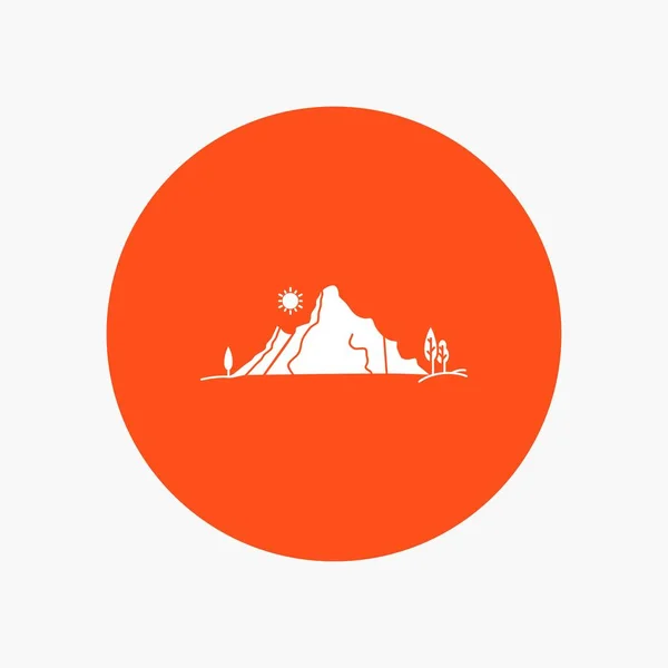 Montagne Paysage Colline Nature Arbre Icône Glyphe Blanc Cercle Illustration — Image vectorielle