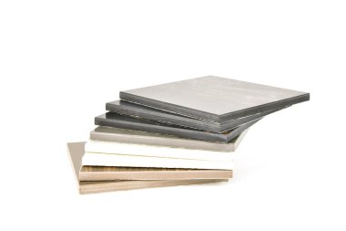 taş örnekleri beyaz zemin üzerine döşer