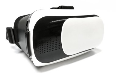 beyaz arkaplanda sanal gerçeklik gözlükleri