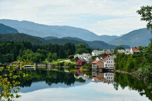 Suldalsosen Village Lac Campagne Norvège — Photo