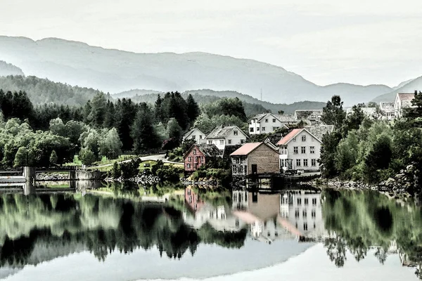 Suldalsosen Village Lac Campagne Norvège Peinture Paysage Conc — Photo