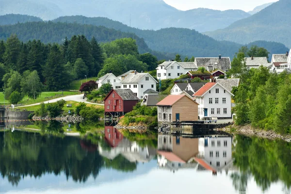 Suldalsosen Village Lac Campagne Norvège — Photo