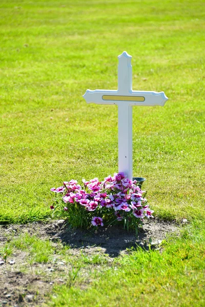 Vieille Tombe Dans Cimetière — Photo