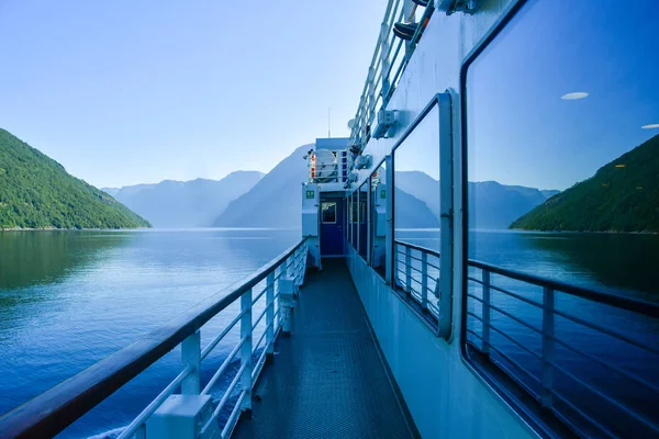 geiranger Norveç'te feribot ile seyahat