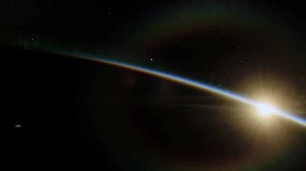 低地球轨道蓝色行星 这张由美国宇航局提供的图像元素 — 图库照片