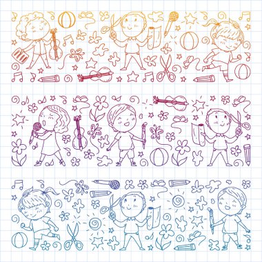 yaratıcı çocuklar dans, şarkı, futbol oynarken, gitar çalmak, keman çalmak, kağıttan model yapmak. Kareli not defterine degrade çizimi.