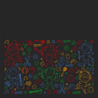 yaratıcı çocuklar dans, şarkı, futbol oynarken, gitar çalmak, keman çalmak, kağıttan model yapmak. kara tahta üzerinde renkli tebeşir çizim.