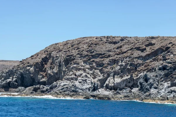 De rotsachtige kust van het eiland Tenerife — Stockfoto