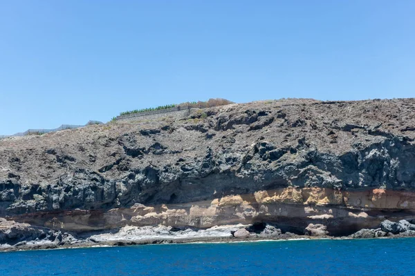 De rotsachtige kust van het eiland Tenerife — Stockfoto