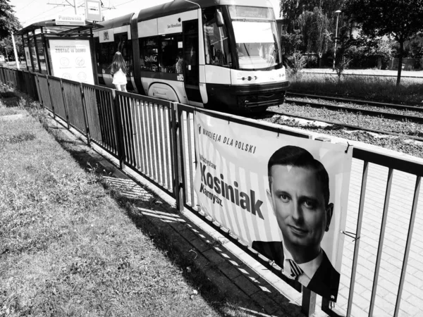 Seçim Kampanyası Zamanı Polonyalılar Ülkelerinin Başkanını Seçerler Aday Posterleri Siyah — Stok fotoğraf