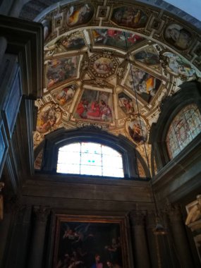 Güzellik mimarisi. Renkli sanatsal görünüş. Santa Maria Novella Bazilikası. Floransa, Ita;.