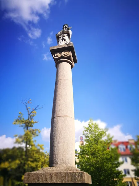 主要市場にある聖フロリアン記念碑 Jaslo Poland — ストック写真
