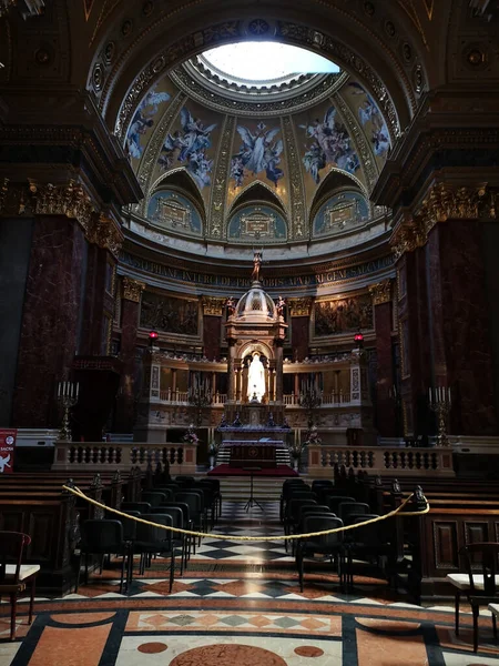 美丽的内部圣斯蒂芬天主教大教堂 匈牙利布达佩斯 色彩艳丽 — 图库照片