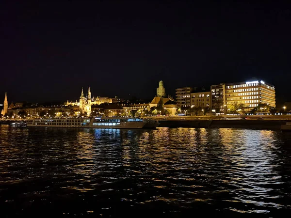 Budapeşte Macaristan Capitol Binası Gece Renkli Sanatsal Görünüş Parlamento Nehir — Stok fotoğraf