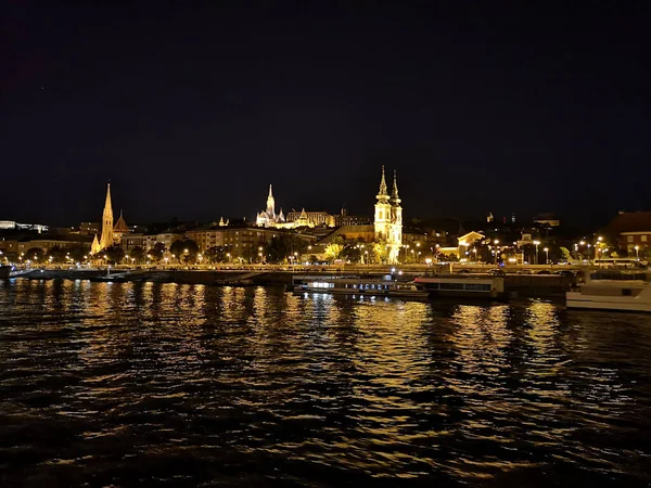 Budapeşte Macaristan Capitol Binası Gece Renkli Sanatsal Görünüş Parlamento Nehir — Stok fotoğraf