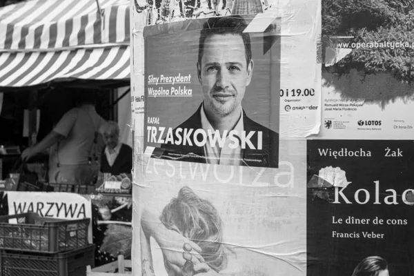 Valgkampagne Tid Polakker Vælge Præsidenten Deres Land Gdansk Polen Kandidatplakater - Stock-foto