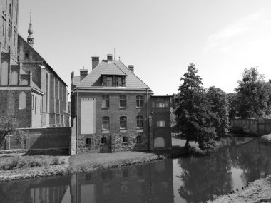 Lidzbark Warminski, Polonya 'daki Aziz Peter ve Paul Koleji.