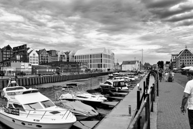 Polonya 'nın eski Gdansk kasabasındaki yat limanı..