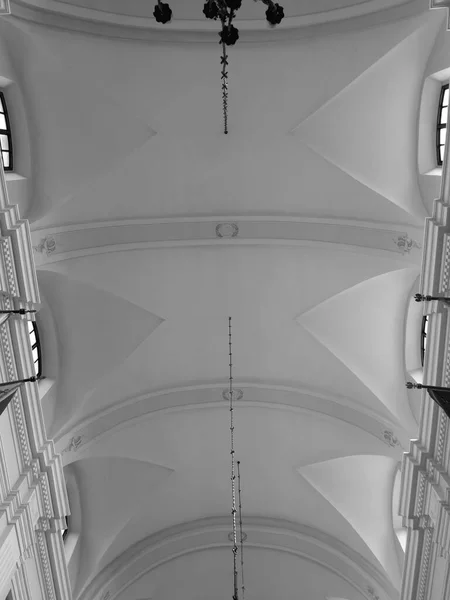 Catedral Basisilica Interior Lugar Oração Confessando Religiões Cristãs Cidade Polaca — Fotografia de Stock