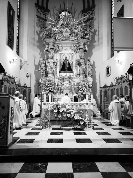 圣母院罗马天主教圣母院 传教士封杀圣母玛利亚 波兰柯登镇 — 图库照片