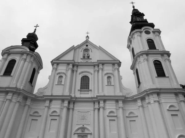 Iglesia Católica San Pedro San Pablo Santuario Nuestra Señora Lesnia —  Fotos de Stock