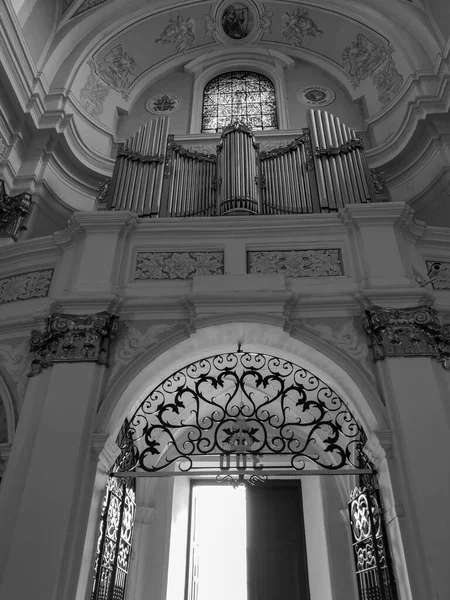 Chiesa Cattolica San Pietro San Paolo Santuario Nostra Signora Lesnia — Foto Stock