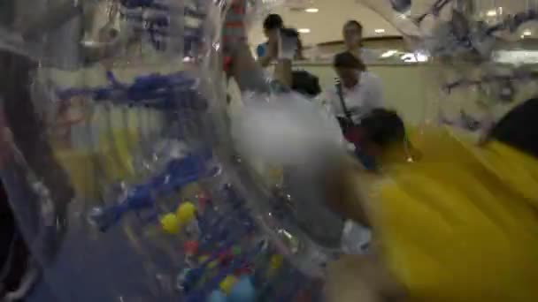 Phuket Tailandia Julio 2019 Los Niños Están Jugando Juntos Con — Vídeos de Stock