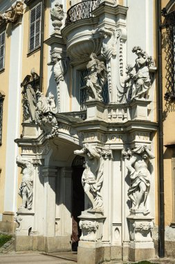  Yukarı Avusturya 'daki Linz yakınlarındaki St. Florian Manastırı' nın İzlenimleri ve Detayları