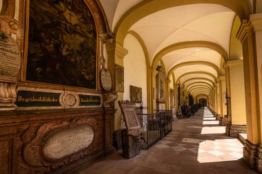 Salzburg 'daki ünlü Friedhof St Sebastian mezarlığı..