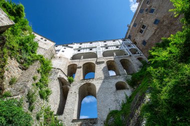 Ortaçağ şehri Krumlov 'un izlenimleri ve görüşleri