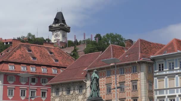 Fachadas Pintadas Torre Del Reloj Casco Antiguo Graz Austria Están — Vídeo de stock