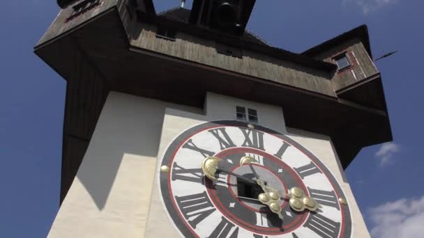 Schlossberg Kasteelheuvel Met Klokkentoren Uhrturm Uhrturm Een Van Beroemdste Bezienswaardigheden — Stockvideo