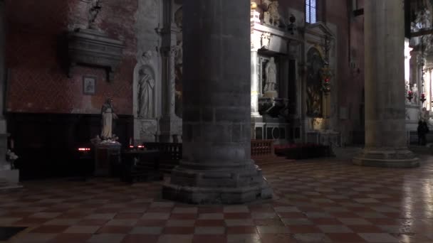 Inredningsvy Över Santa Maria Gloriosa Dei Frari Venice — Stockvideo