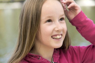 Parkta çok güzel kız