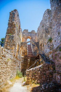 St.Hillarion Kalesi, Kuzey Kıbrıs'ın Girne