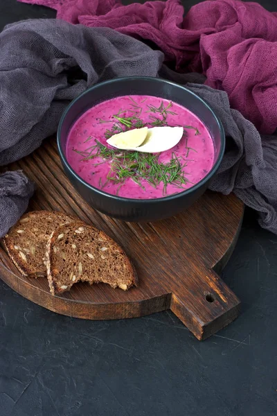 Cold Soup Beetroot Cucumber Scallions Decorated Boiled Egg Cut Slices — Stock Photo, Image