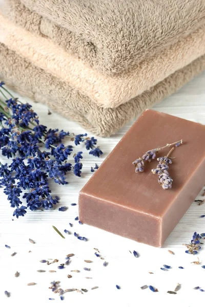 Spa Wellness Setting Lavender Flowers Towels Soap Spa Treatments Skin — Stock Photo, Image