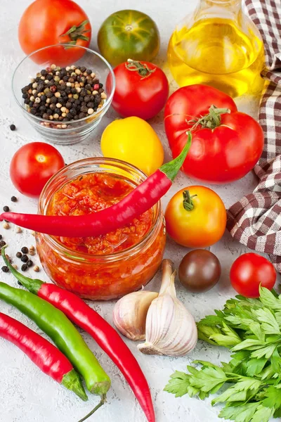 Red Spicy Sauce Made Tomatoes Chilli Pepper Glass Jar Raw — Stock Photo, Image