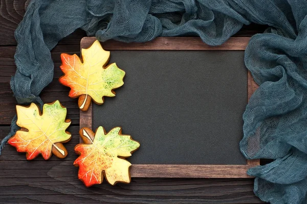 Biscuits Maison Pain Épice Sous Forme Feuilles Érable Automne Colorées — Photo