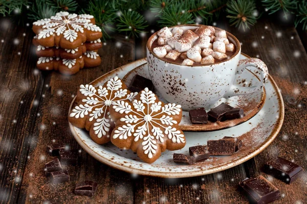 Taza Cerámica Llena Chocolate Caliente Malvaviscos Sobre Fondo Oscuro Para — Foto de Stock