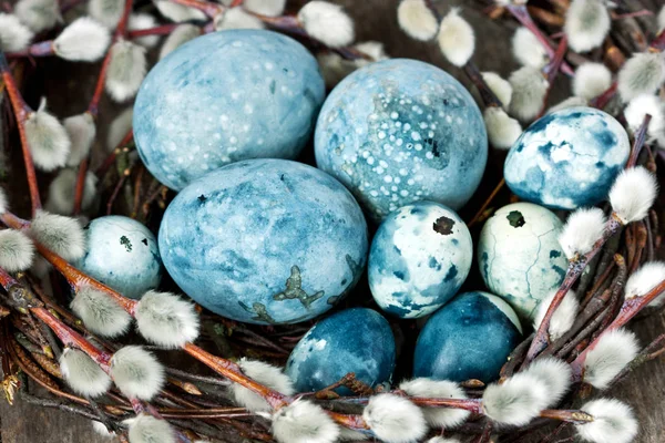 Цветные Пасхальные Яйца Деревянном Фоне — стоковое фото