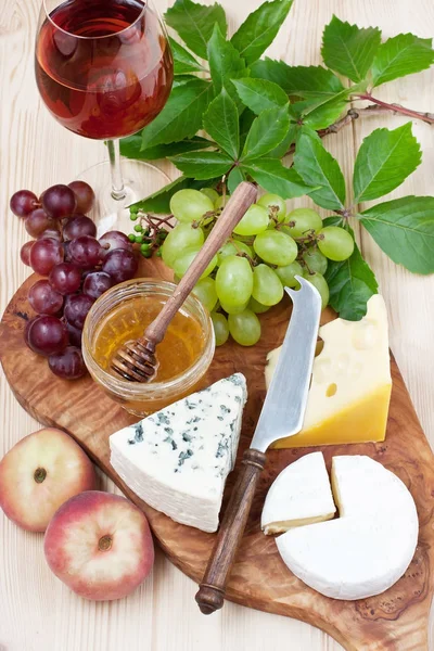 Cheese Grapes Honey Wine Glass — Stock Photo, Image