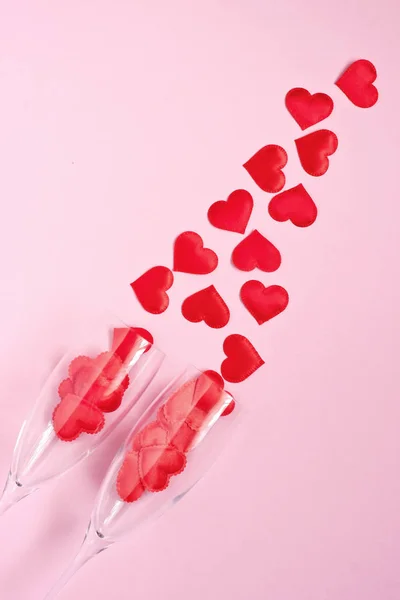 Alla hjärtans dag firandet med champagneglas — Stockfoto