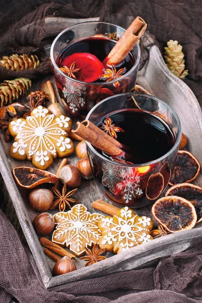 Vino Tinto Caliente Navidad Con Palitos Canela Estrellas Anís Arándanos — Foto de Stock